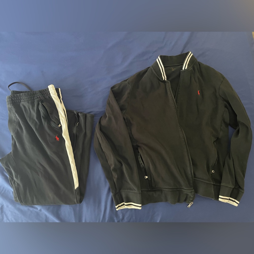 Jacket & pants set. Soft sweatpants and sweatshirt. Black/white.XL top,L pants